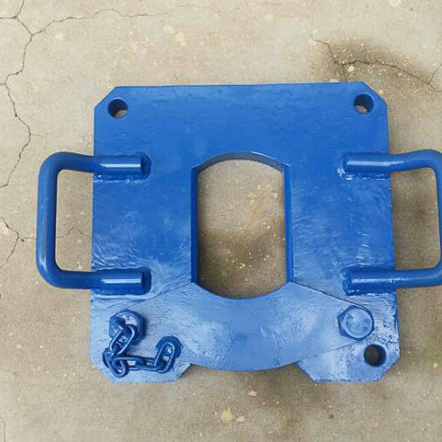 Breaker For Tricone Bit